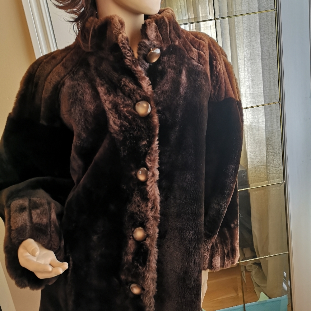 WINTER FUR COAT M/L - Picture 8 of 13